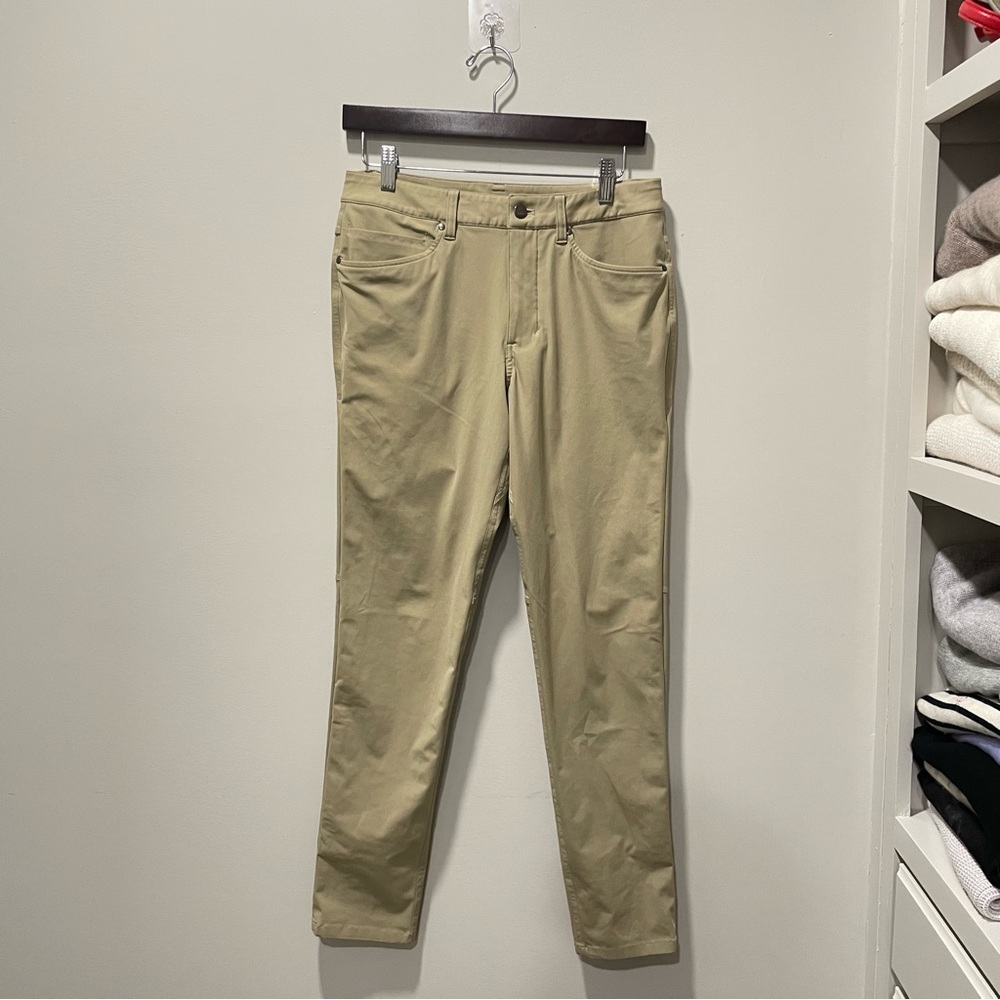 Lululemon Men’s 6 Pocket Tan Beige Trouser Pants